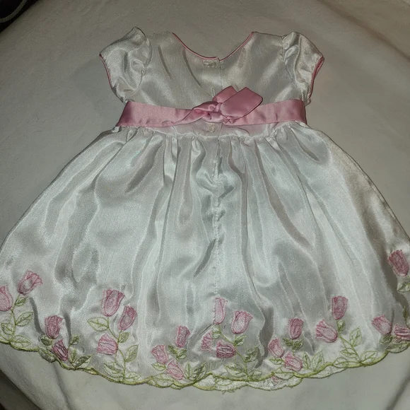 White Dress with Pink Accents - Picture 6 of 6